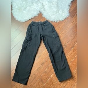 Aritzia Cargo Sweatpants